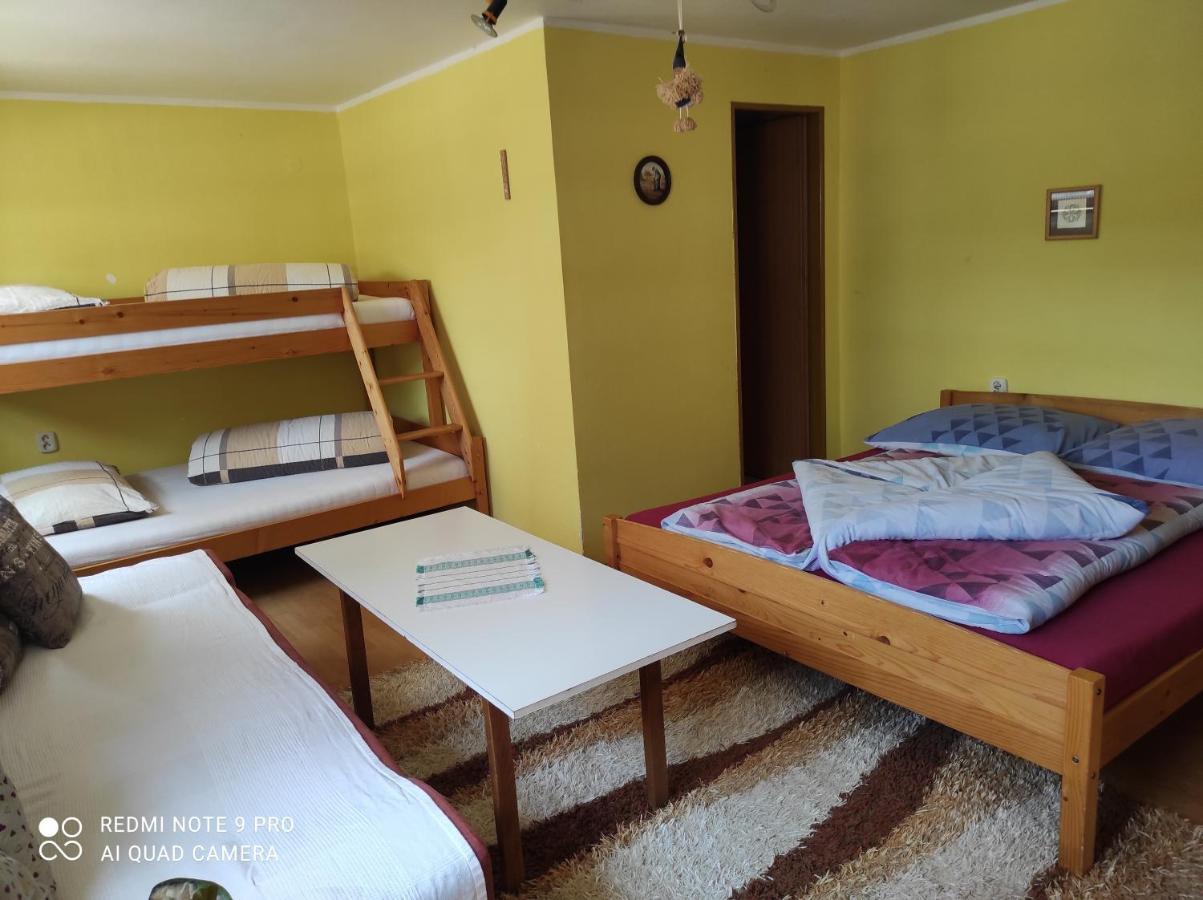 Appartement Privat Alma à Nová Lesná Extérieur photo