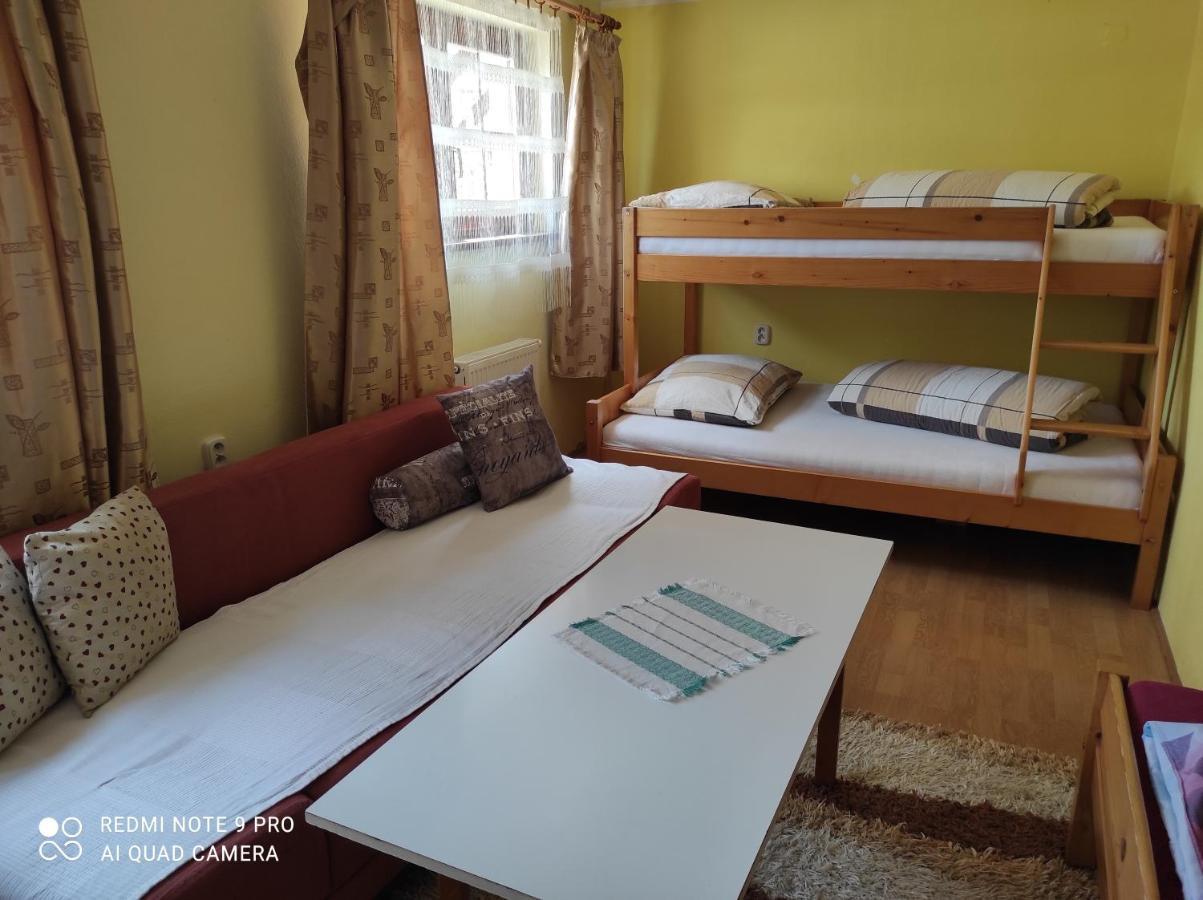 Appartement Privat Alma à Nová Lesná Extérieur photo
